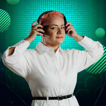 DJ NICOLLE B