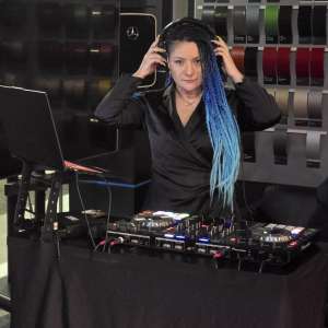 DJ NICOLLE B