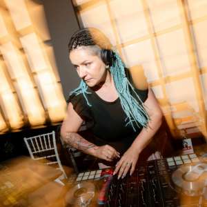 DJ NICOLLE B